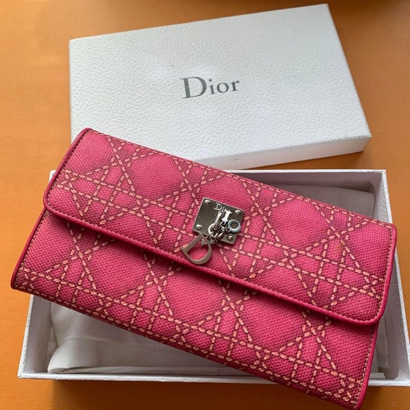 SOLD❗️Beautiful Dior🌺🌺 Fabric Canvas Wallet 
in gorgeous pink - RARE style - Picture 12 of 16